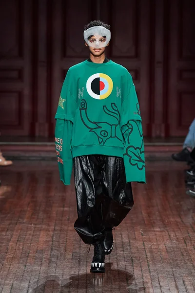 Look 46